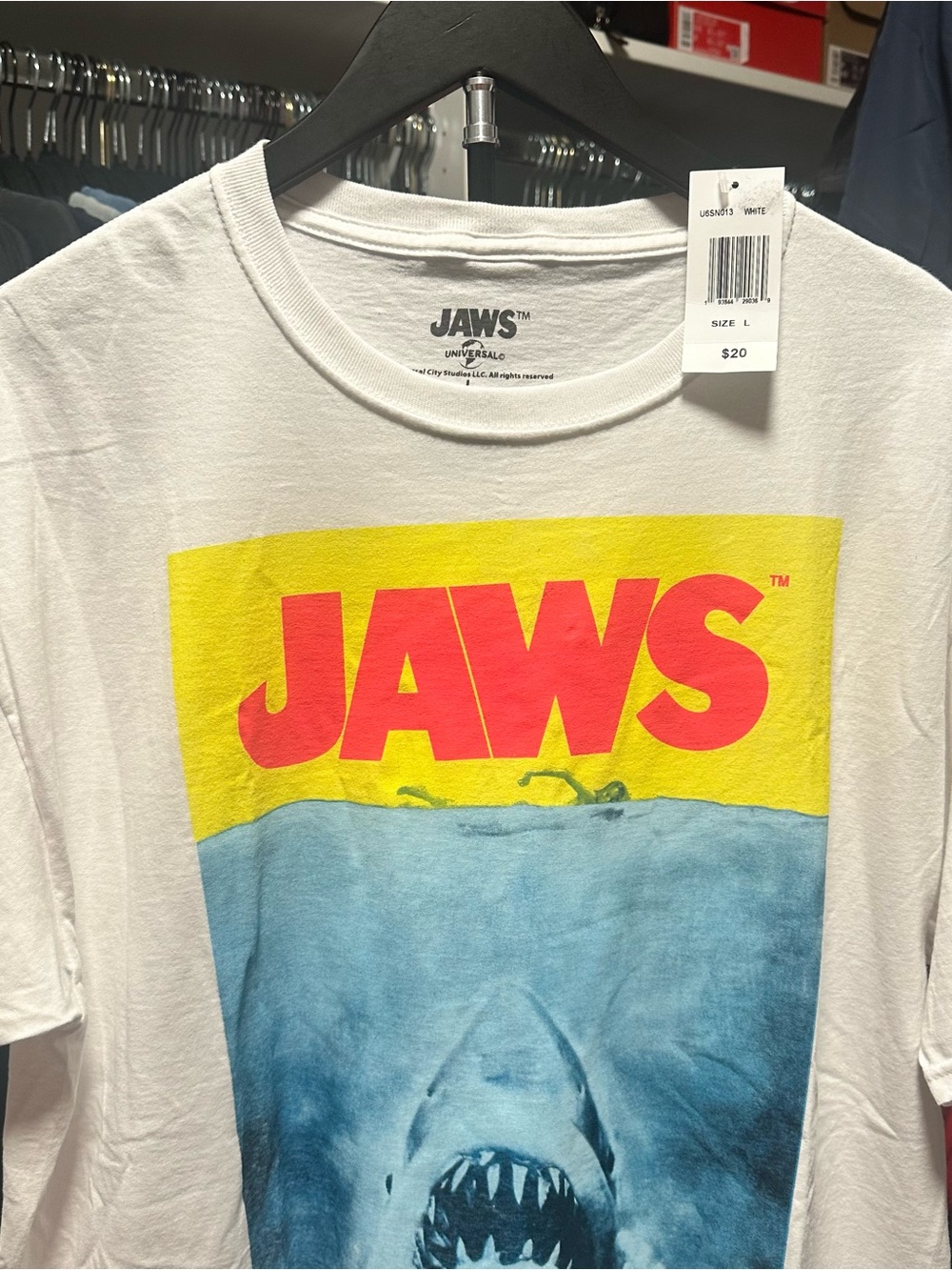 Men’s Modern Jaws Movie Promo Tshirt BNWT Size Large